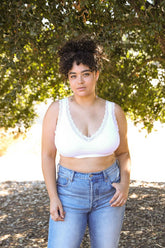 Women Scoop Neck Lace Trim Padded Bralette Plus Zarnesh