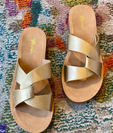 Women Summer Vera 3 Gold Criss Cross Round Toe Sandal Zarnesh