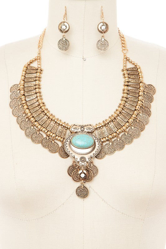 Women’s Turquoise Stone Pendant Boho Statement Bib Necklace | Zarnesh