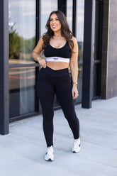 Women Crossover Black Pocket Full Length Leggings R4 | Zarnesh