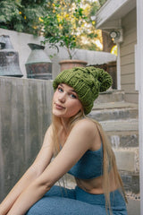 Women Oversized Chunky Knit Pom Beanie | Zarnesh