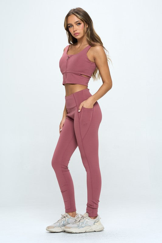  Stay Active in Style with a Zip Up Crop Sports Tank Top Set | Zarnesh