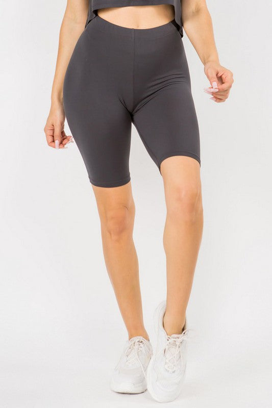 Women Peach Skin Bike Shorts | Zarnesh