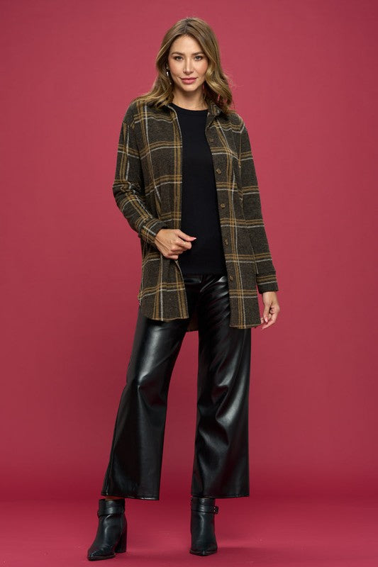 Women Plus Plaid Print Flannel Top with Hi-Lo Hem | Zarnesh