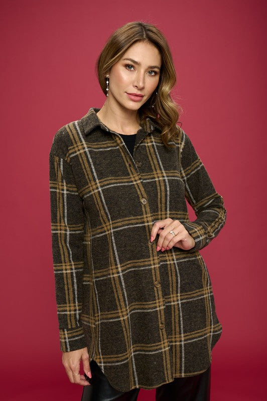 Women Plus Plaid Print Flannel Top with Hi-Lo Hem | Zarnesh