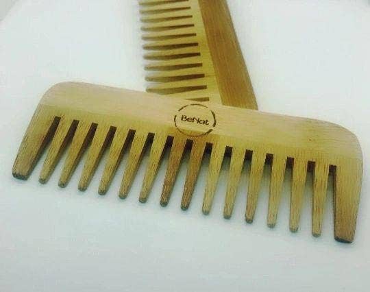 All-Natural Bamboo Comb - Gentle Hair Care for a Sustainable Beauty Routine | Zarnesh