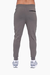 Men Sleek Knit Performance Joggers | Zarnesh