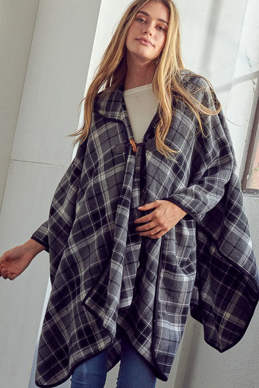 Women Toggle Close Plaid Poncho | Zarnesh