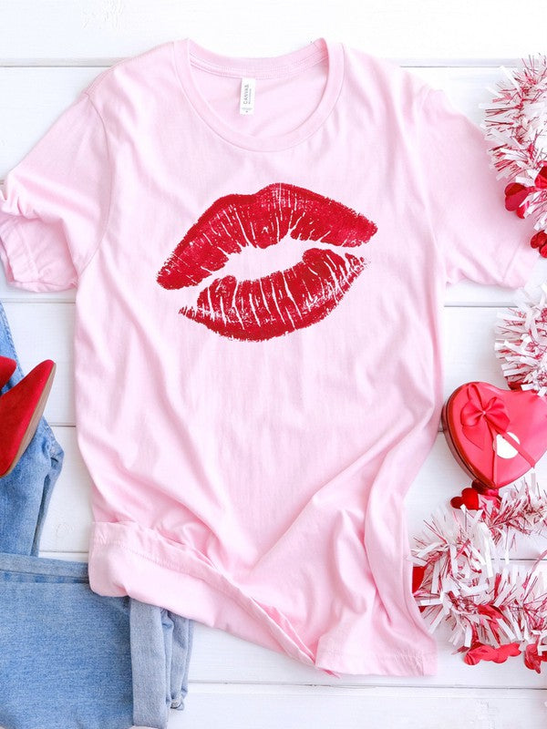 Women Valentine Red Lips Graphic Short Sleeve Tee Zarnesh