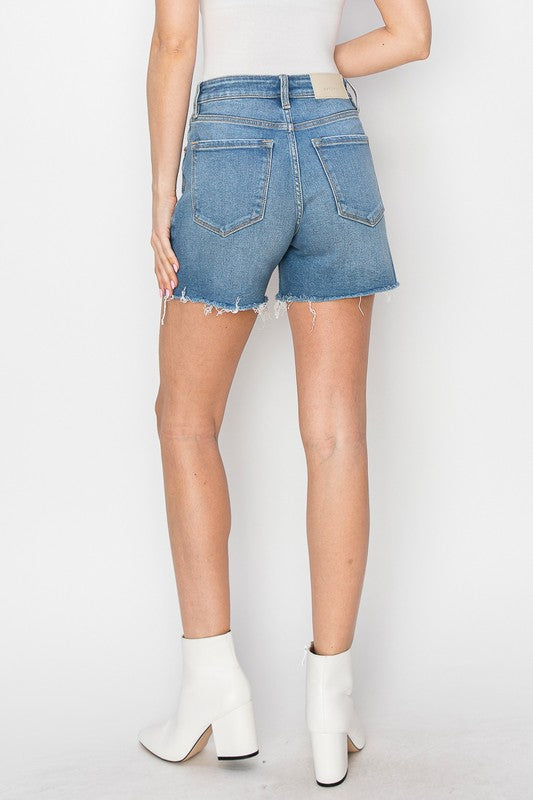 Women Plus Hybrid Fabric Frayed Hem High Rise Fit Midi Shorts Zarnesh