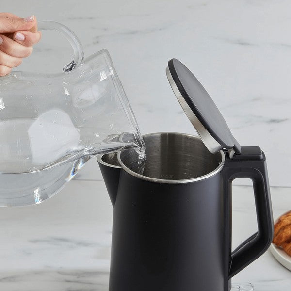 West Bend 1500W 1.5L Cordless Kettle | Zarnesh