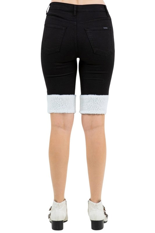 Women Bermuda Short with Sherpa Detail | Zarnesh