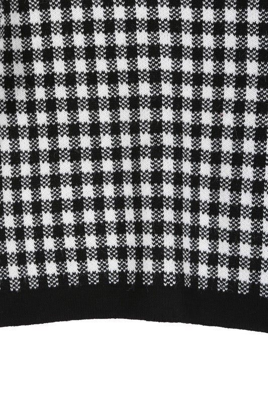 Women Black Check Knitted Jacket | Zarnesh