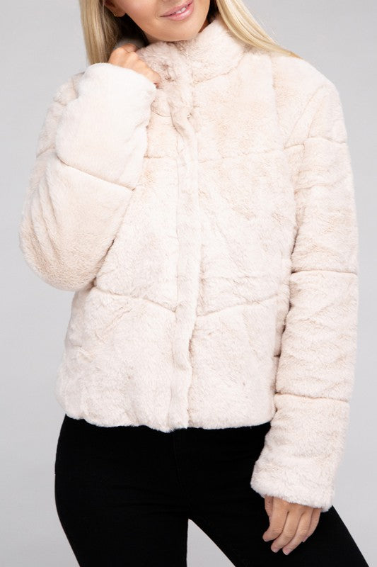 Women Fluffy Zip-Up Functional Pockets Sweater Jacket | Zarnesh