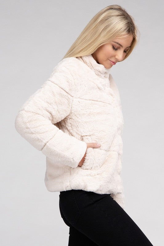 Women Fluffy Zip-Up Functional Pockets Sweater Jacket | Zarnesh