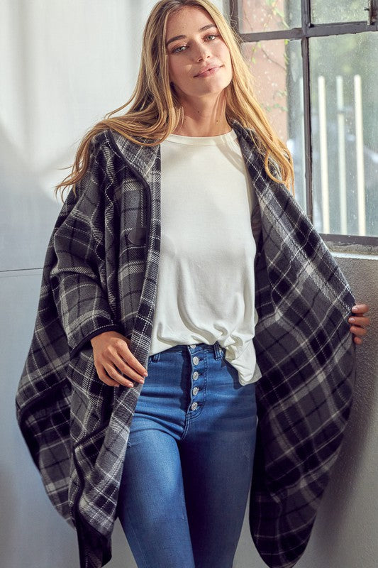 Women Toggle Close Plaid Poncho | Zarnesh