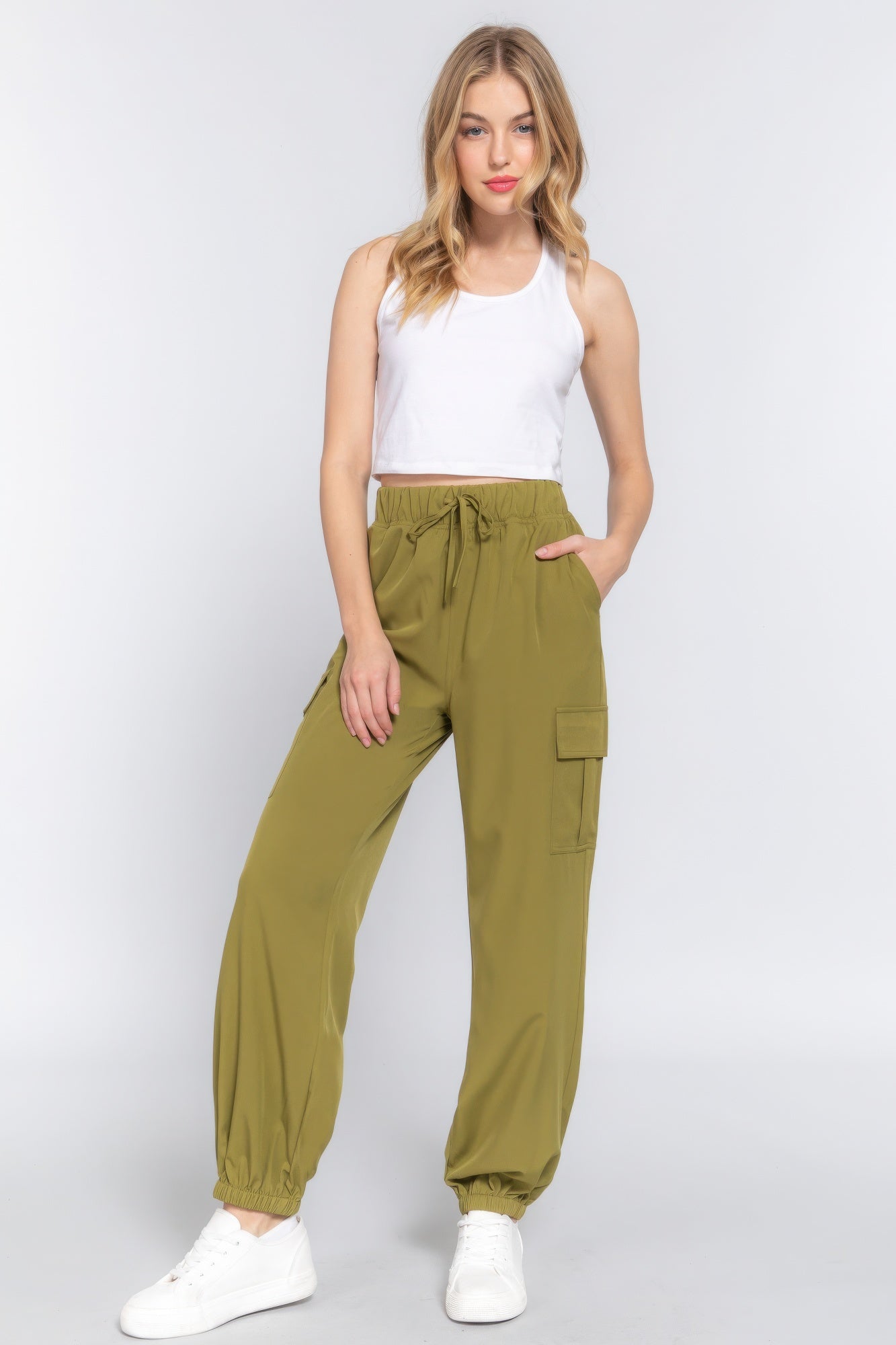 Women's Lightweight Stretch Woven Cargo Jogger Pants Zarnesh.com