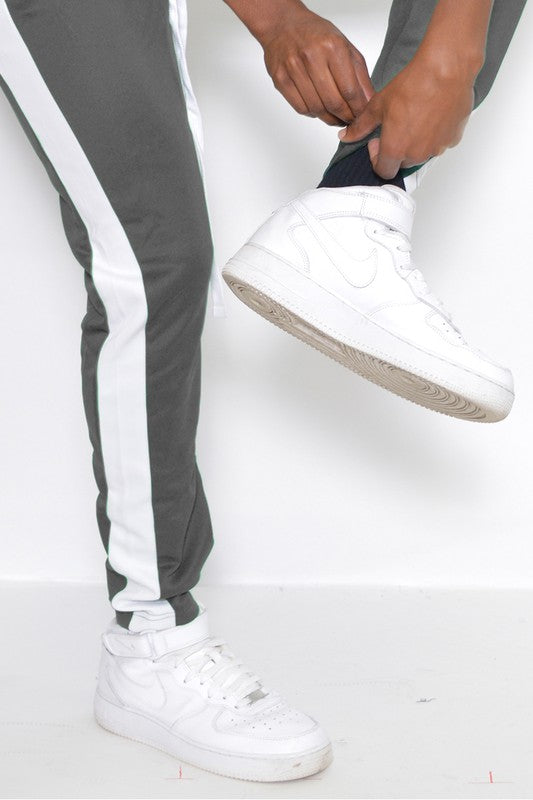 Men Single Stripe Ankle Zipper Track Pants | Zarnesh
