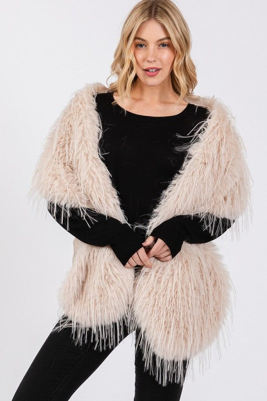 Women Luxurious Faux Fur Iconic Pull Through Shawl Zarnesh