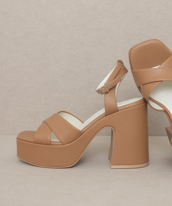 Women Oasis Society Norah Slip On Buckle Platform Heel Zarnesh