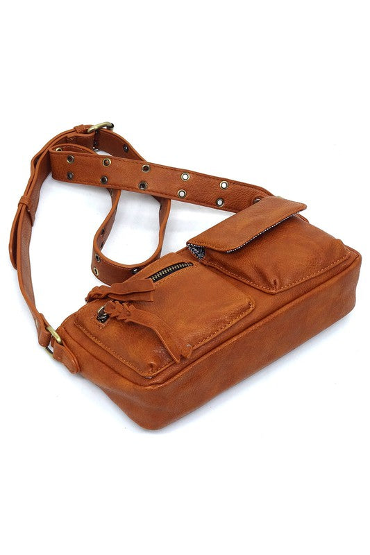 Women's Solid Leather Buckle Strap Wade Crossbody Bag | Zarnesh