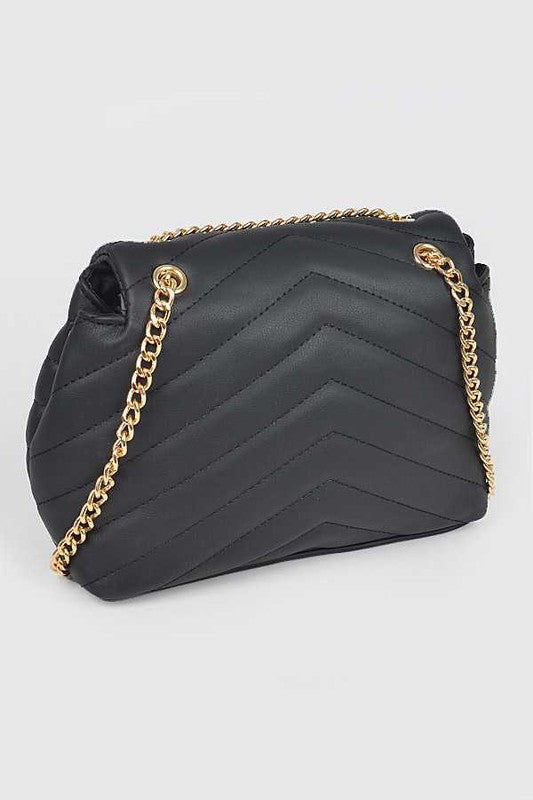 Women CG Logo Quilted Flap Closure Chain Strap Shoulder Bag Zarnesh