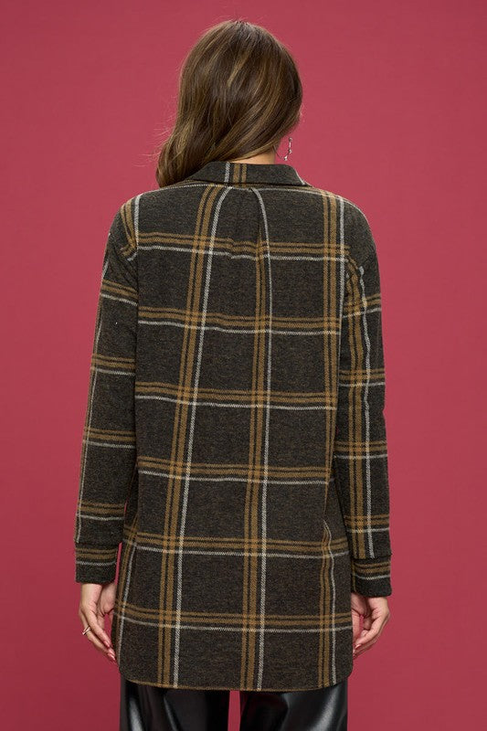 Women Collar Checkered Plaid Print Flannel Top with Hi Lo Hem Zarnesh