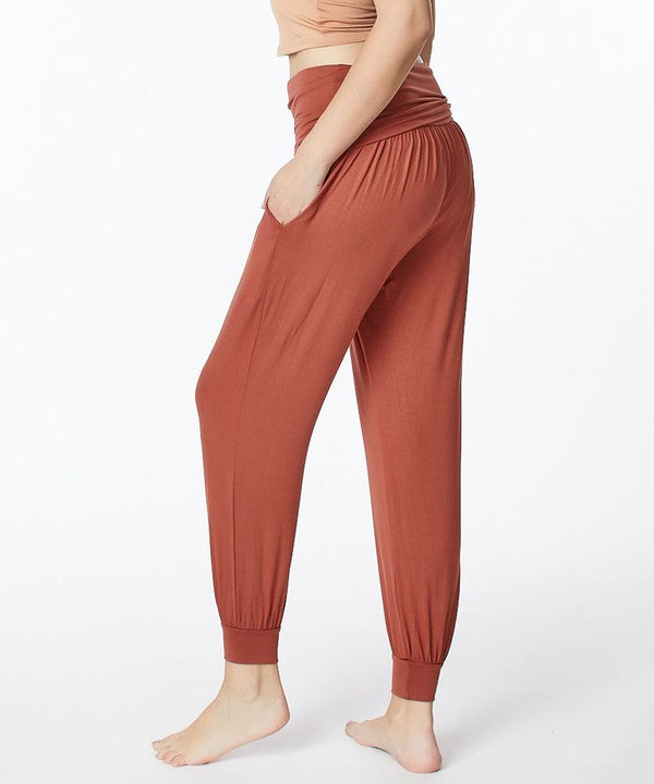 Women Comfortable Fit Functional Pockets Bamboo Yoga Joggers Zarnesh