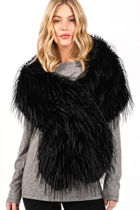 Women Luxurious Faux Fur Iconic Pull Through Shawl Zarnesh