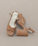 Women Oasis Society Norah Slip On Buckle Platform Heel Zarnesh