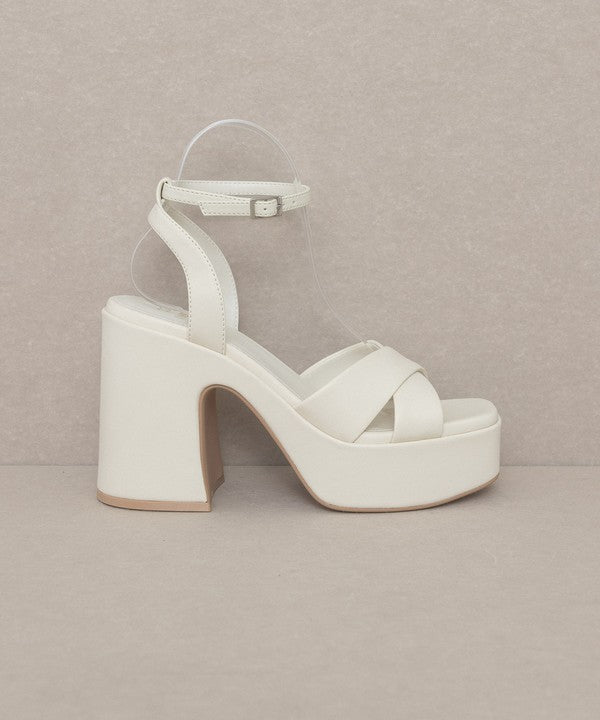 Women Oasis Society Norah Slip On Buckle Platform Heel Zarnesh