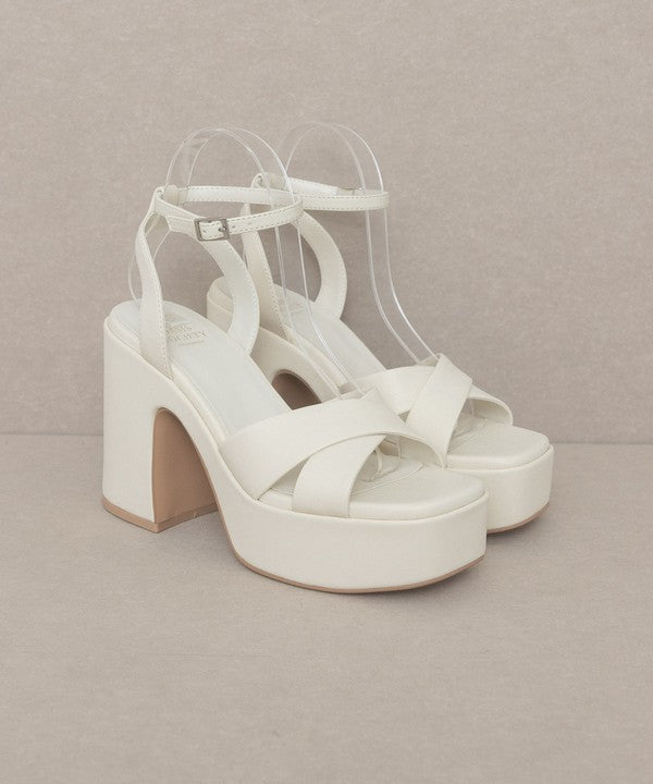 Women Oasis Society Norah Slip On Buckle Platform Heel Zarnesh