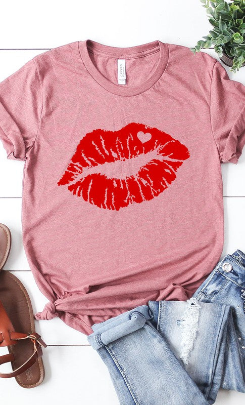 Women Red Lips Valentines Graphic Tee Zarnesh