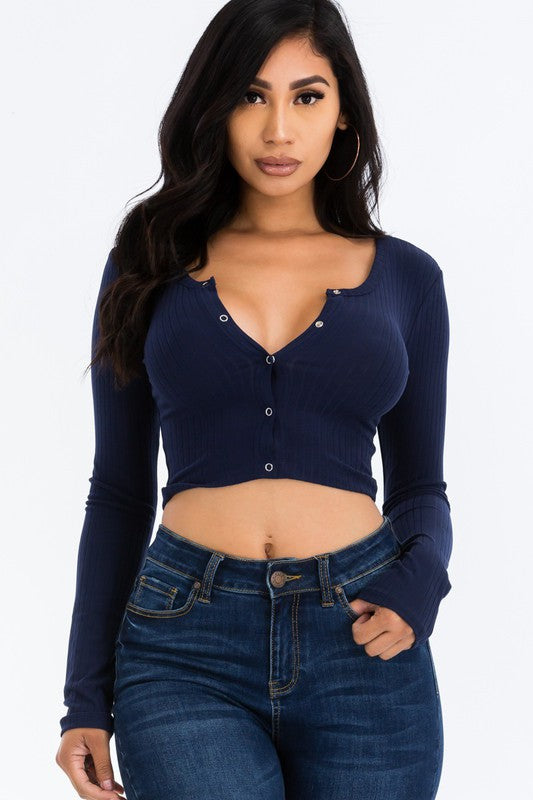 Women Ribbed Scoop Long Sleeve Snap Button Fitted Crop Top Zarnesh