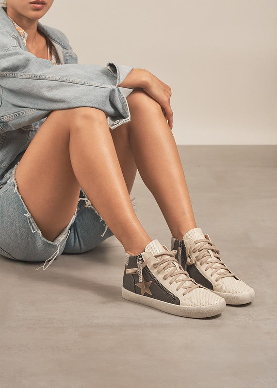 Women Star Embellished Round Toe High Top Sneakers | Zarnesh