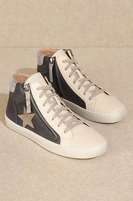 Women Star Embellished Round Toe High Top Sneakers | Zarnesh