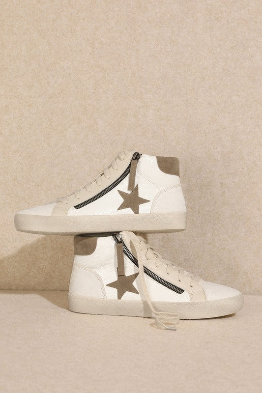 Women Star Embellished Round Toe High Top Sneakers | Zarnesh