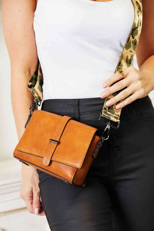 Women's Sammy Wide Strap Crossbody | Zarnesh