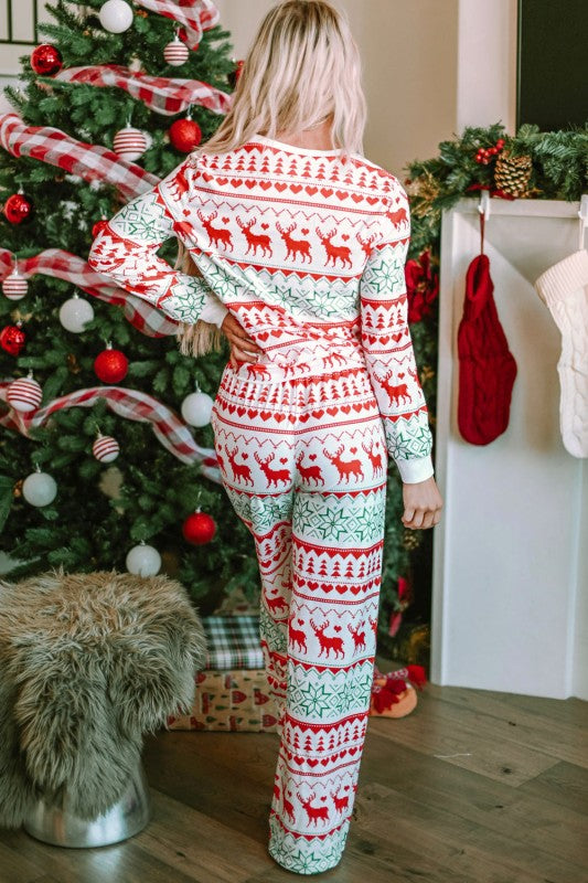 Women’s Christmas Reindeer Print Isle Stripe Holiday Pajama Set | Zarnesh