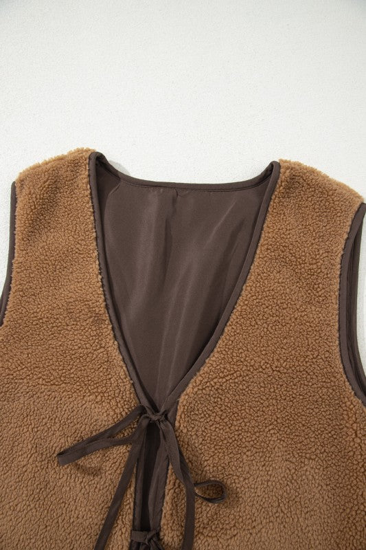 Women’s Contrast Sherpa Fleece Tie-Front Vest | Zarnesh