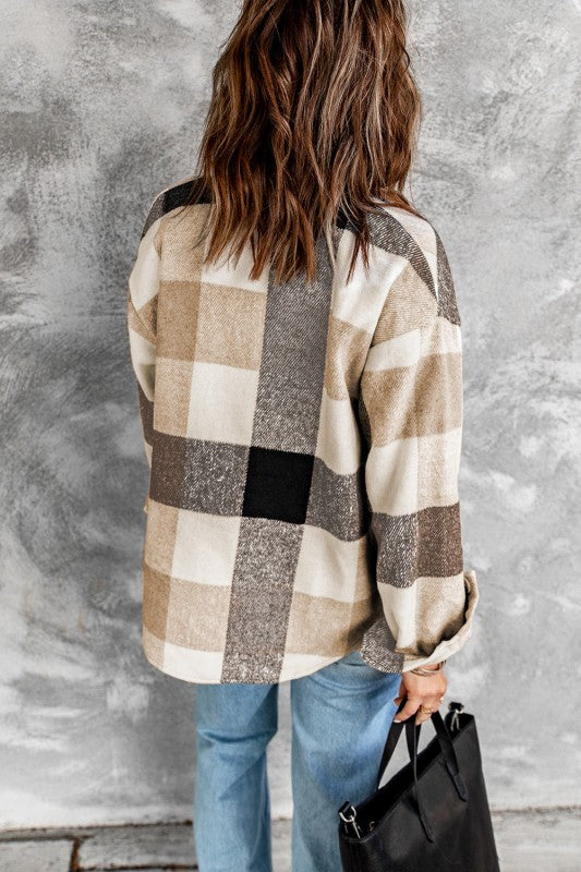 Women’s Plus Checkered Plaid Button-Up Pocketed Shacket | Zarnesh