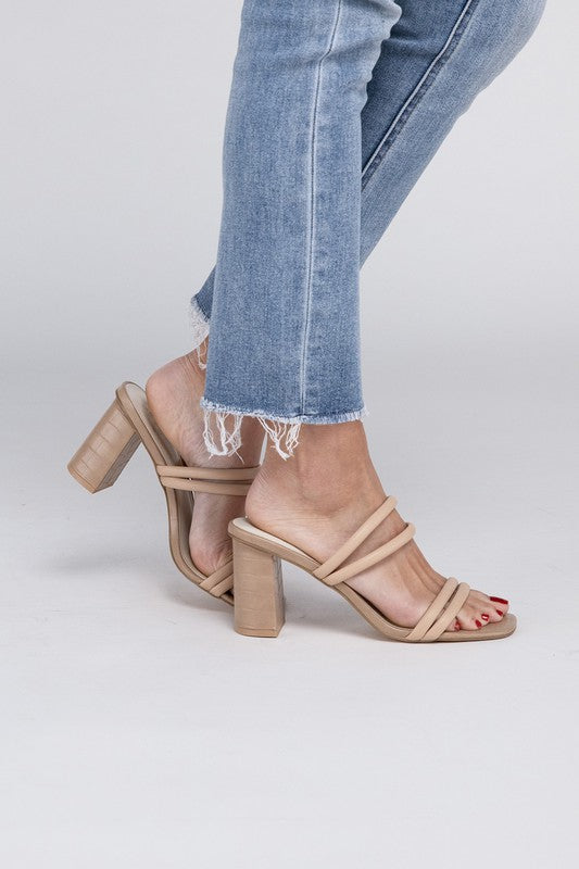 Women Oasis Society Angela Nude Strappy Alligator Heel Zarnesh
