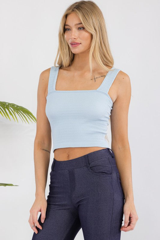 Women Seamless Textured Crop Tank | Zarnesh