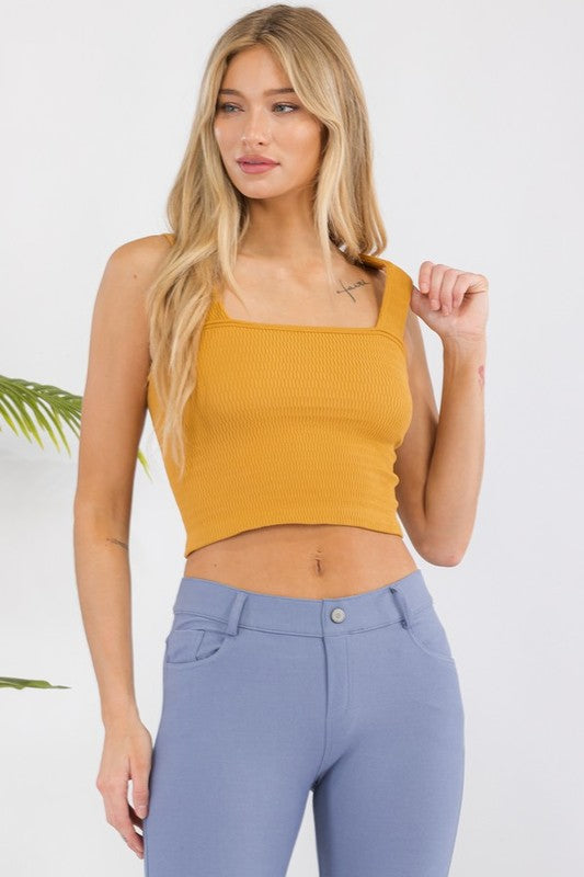 Women Seamless Textured Crop Tank | Zarnesh