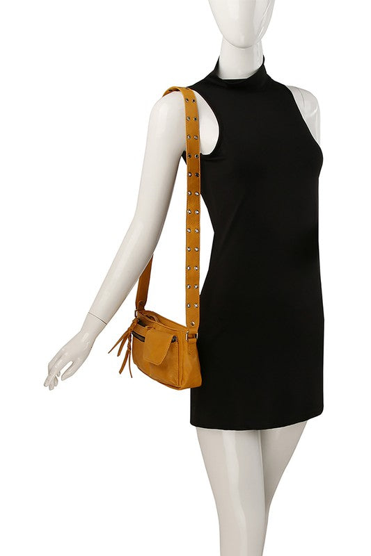 Women's Solid Leather Buckle Strap Wade Crossbody Bag | Zarnesh