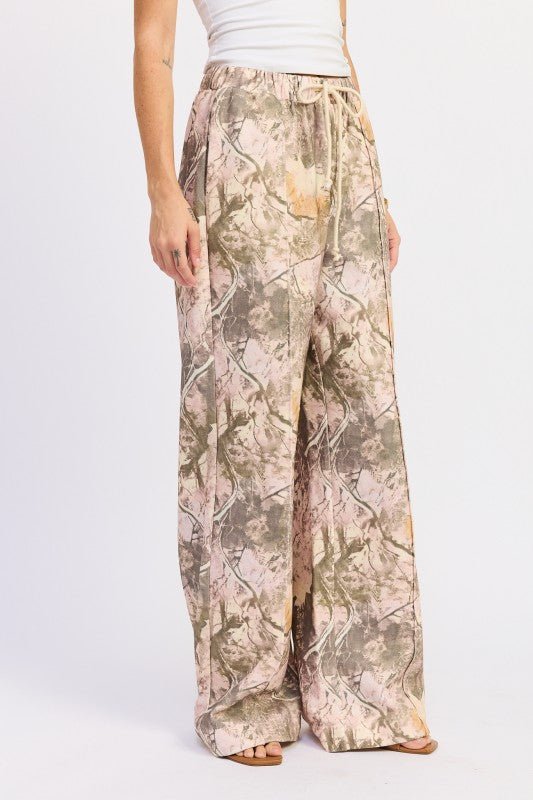 Women’s Woodland Camo Drawstring Sweatpants | Zarnesh