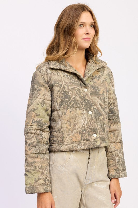 Women’s Woodland Camo Print Puffer Cropped Jacket | Zarnesh