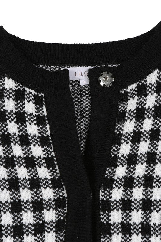 Women Black Check Knitted Jacket | Zarnesh