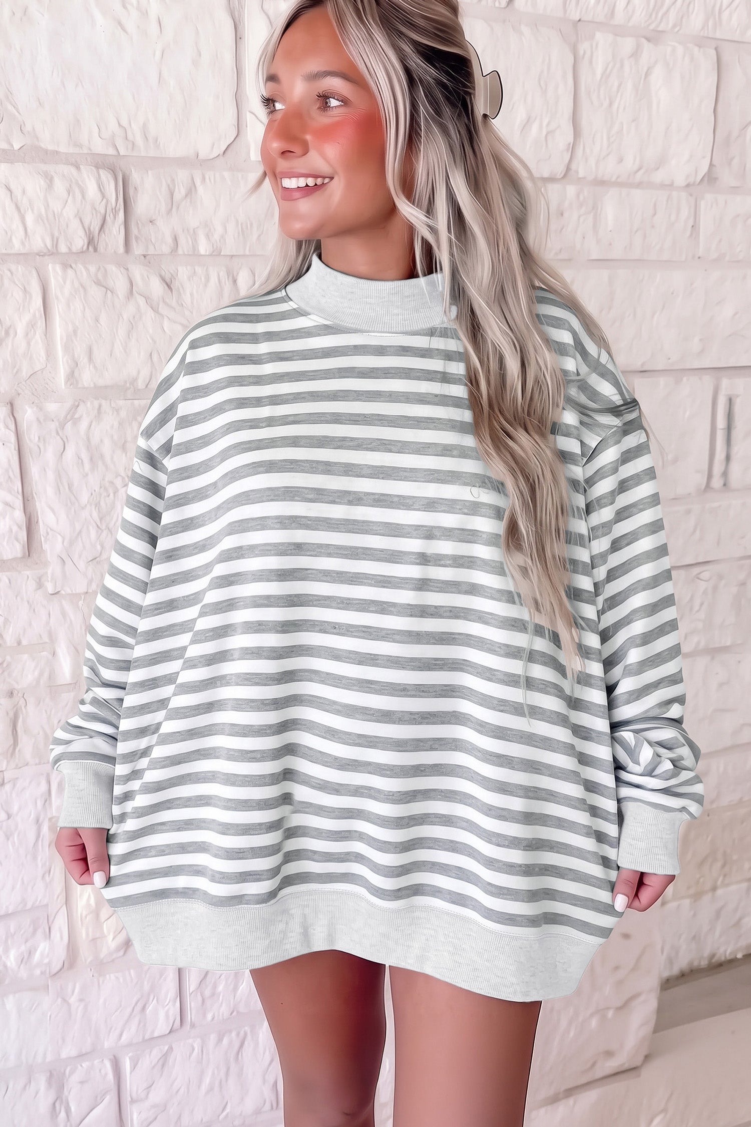 Women's gray stripe oversized sweatshirt with ribbed cuffs and hem