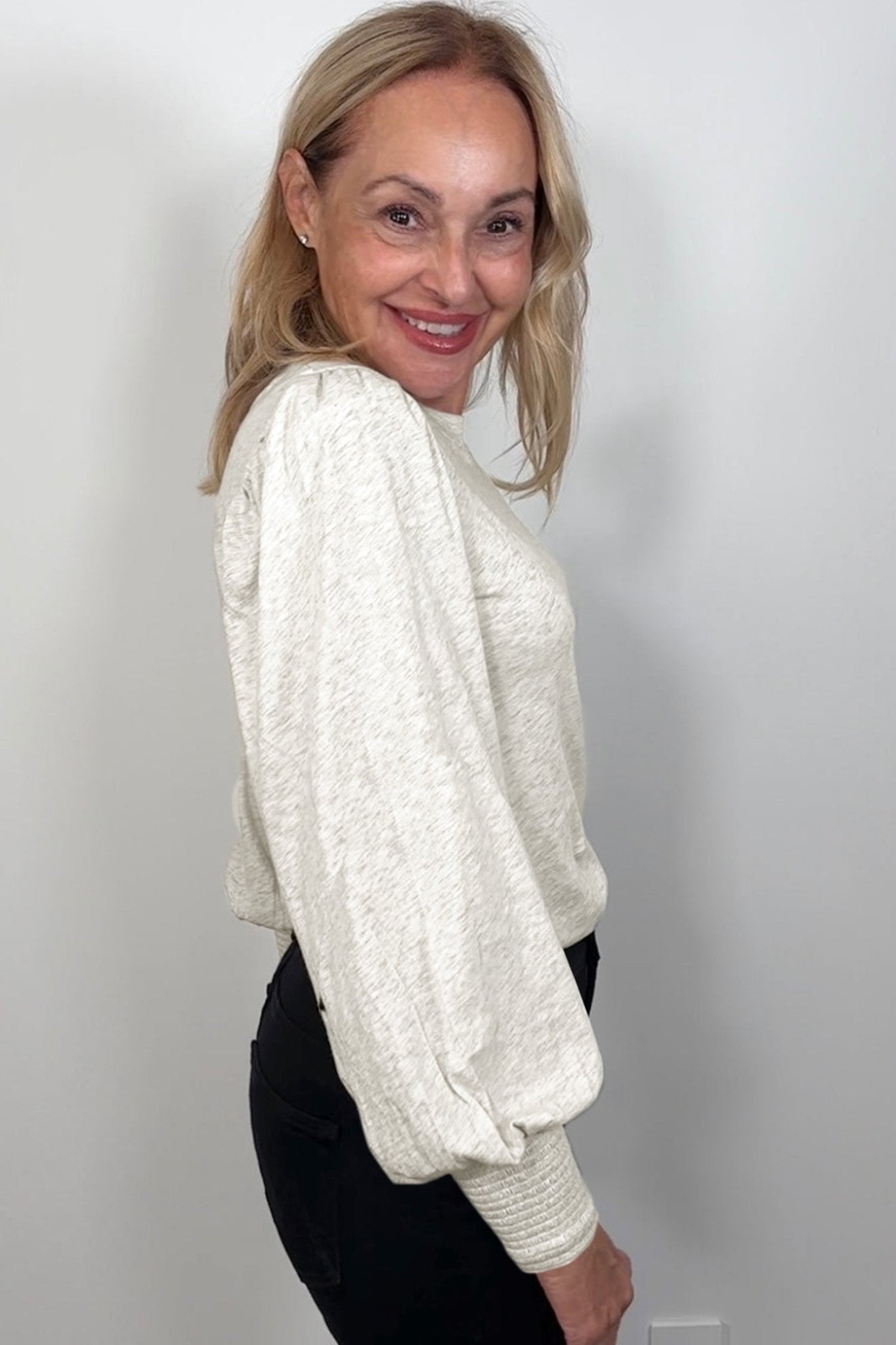 Long Sleeve Smocked Cuff Crewneck Top | Zarnesh